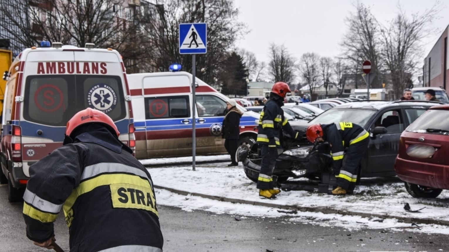 Krosno Kolizja Na Skrzy Owaniu