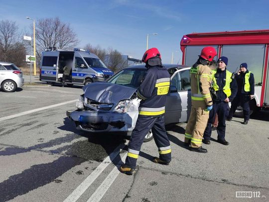 Krosno Zderzenie Busa I Osob Wki Na Lotnik W Aktualizacja