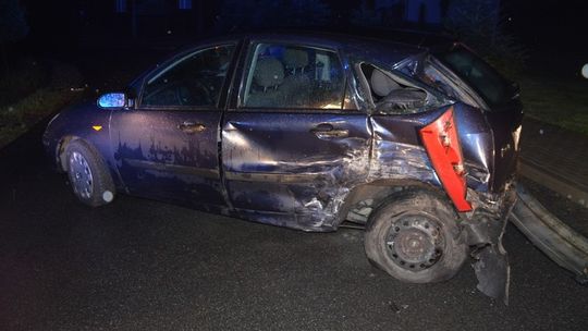 19-latek wjechał w audi. 16-latka i 17-latka w szpitalu
