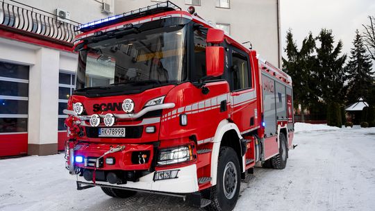 Krośnieńscy strażacy PSP z nowym "pierwszowyjazdowym" samochodem