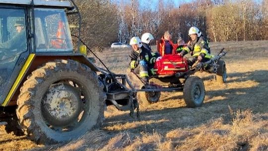 30-letni mężczyzna uległ wypadkowi w lesie