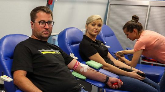 35 krwiodawców zgłosiło się na apel służb ratunkowych "Ratujemy-Dajemy"