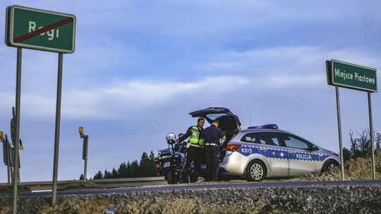 43-latek przekroczył prędkość i był pod wpływem alkoholu