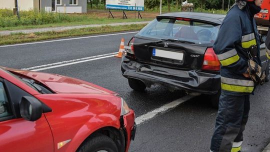 43-latek spowodował kolizję. Najechał na tył hondy