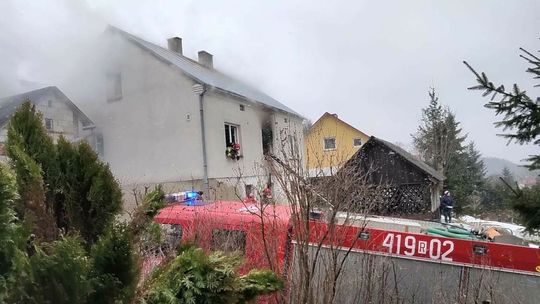 47-latek podpalił dom z osobą niepełnosprawną wewnątrz. Został aresztowany