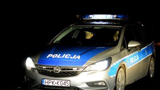49-latek jechał bez włączonych świateł. Jak się okazało miał 3 promile