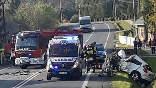 55-latka zginęła w wypadku. Zablokowana DK19 łącząca Krosno z Rzeszowem!