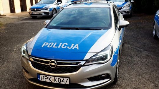 73-latek upadł na balkonie i nie dał rady się podnieść. Na pomoc ruszyli policjanci