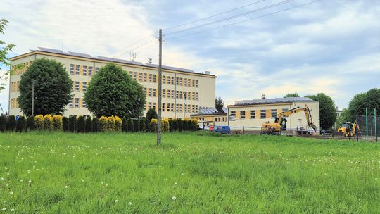 Ruszyła budowa sali gimnastycznej przy Szkole Podstawowej w Jedliczu