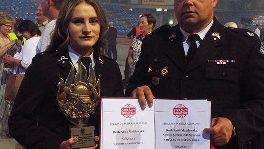Anita Matelowska uhonorowana statuetką w plebiscycie "Strażacy Podkarpacia"