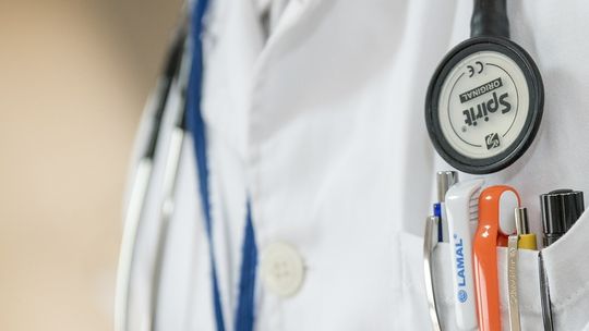 ? Apel do mieszkańców regionu podpisało już 94. krośnieńskich lekarzy. Publikujemy listę nazwisk