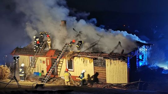 ? [APEL] Ich dom spłonął. Rodzina z Równego potrzebuje pomocy [AKTUALIZACJA]