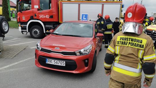 Audi najechało na tył samochodu egzaminacyjnego krośnieńskiego WORD