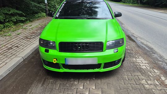 Audi w fatalnym stanie wyłączone z ruchu drogowego
