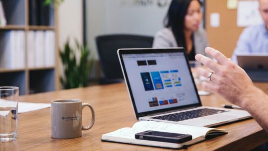 Automatyzacja procesów w e-commerce. Jak zintegrować sklep internetowy z systemem ERP i księgowością?