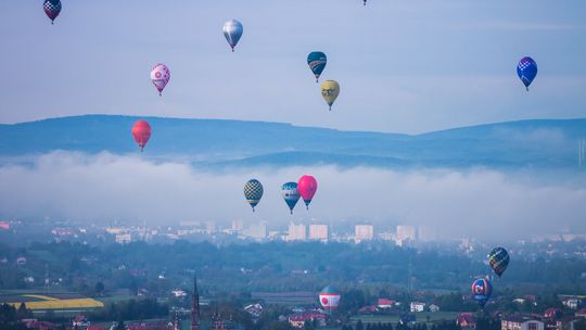 Balony znów będą latać nad Krosnem. Zawody odbędą się w pierwszy wrześniowy weekend [PROGRAM]