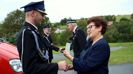 BAŁUCIANKA: Uroczystość poświęcenia samochodu strażackiego i domu ludowego