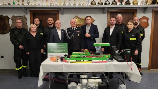 Bezpieczniej i skuteczniej – nowy sprzęt w służbie strażaków z Targowisk