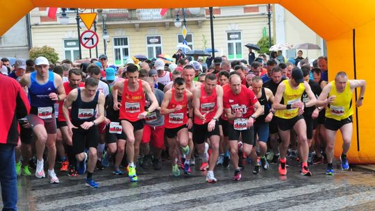 Bieg Konstytucji i Zawody Nordic Walking z okazji Święta Konstytucji 3 Maja w Krośnie