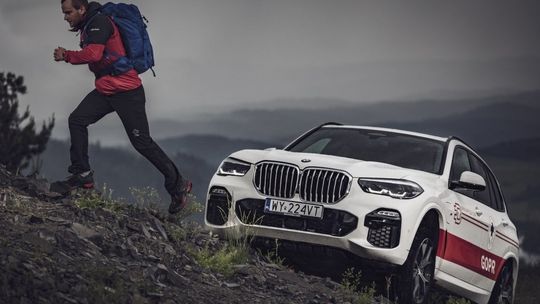 BMW dla Bieszczadzkiej Grupy GOPR. Startuje #jestemzgor – ogólnopolska akcja crowdfundingowa GOPR i BMW na sprzęt i szkolenia dla ratowników