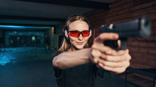 Boom na broń trwa. Policja wydaje coraz więcej pozwoleń