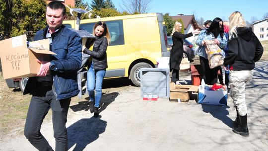 Budy, drapaki, karma dla psów i kotów. Wszystko zostało przekazane do przytuliska i kociarni