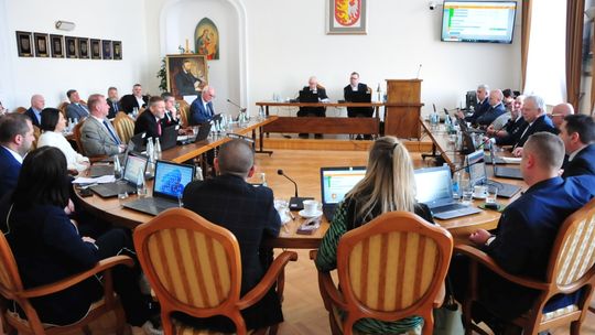 Budżet Krosna przyjęty, ale nie jednogłośnie. Przeciw byli radni PiS