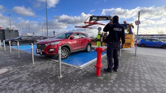 Aplikacja do zgłaszania nieprawidłowego parkowania. Są już setki zgłoszeń
