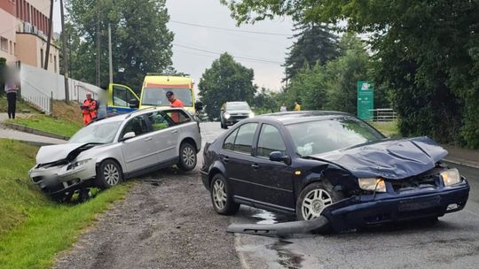 Chorkówka. Zderzenie samochodów niedaleko remizy