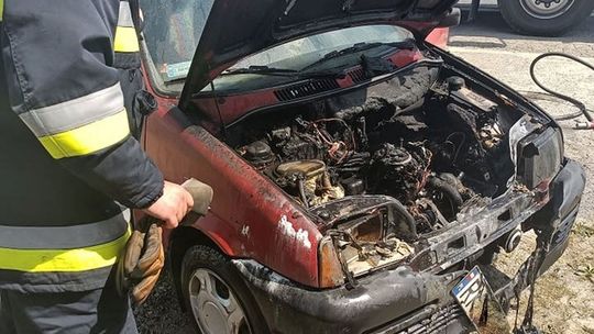 Cinquecento zapaliło się w Iwoniczu przy restauracji