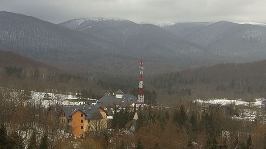 Coraz mniej śniegu w Bieszczadach. Szlaki miejscami mogą być oblodzone