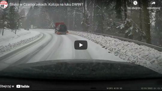 Czarnorzeki. Kamerka uchwyciła moment kolizji [NAGRANIE]