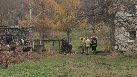 ?Czarnorzeki. Uszkodzona rura z gazem