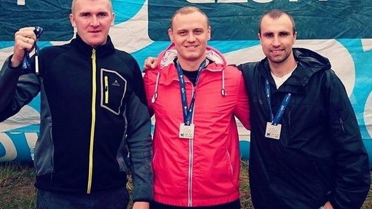 Czwarte miejsce policjantów w radłowskim triathlonie