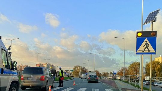 DK28: Potrącenie 64-letniej kobiety na pasach