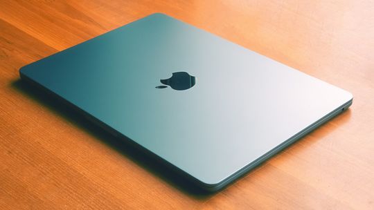 Dlaczego MacBook Pro jest wybierany przez profesjonalistów?