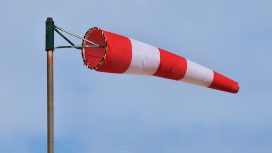 Do wtorku silny wiatr. Porywy nawet do 85 km/h