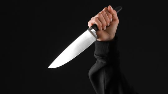 ? Dobieszyn. 25-latek zranił ostrym narzędziem ojca i brata. Są w ciężkim stanie