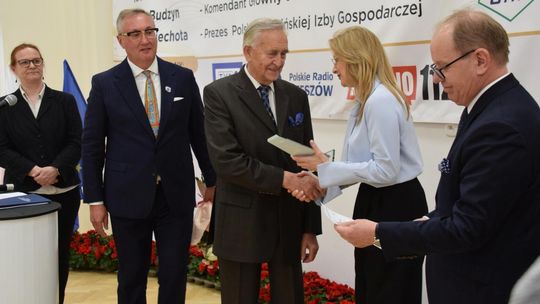 Docenili tych, którzy zmieniają region. Gala "Osobowość Roku 2025" w Iwoniczu [ZDJĘCIA]
