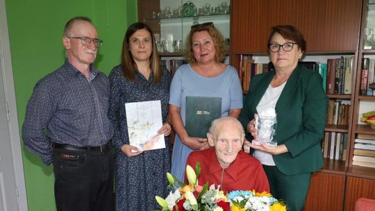 Dostojny Jubileusz - 100. urodziny Pana Edwarda Lenia