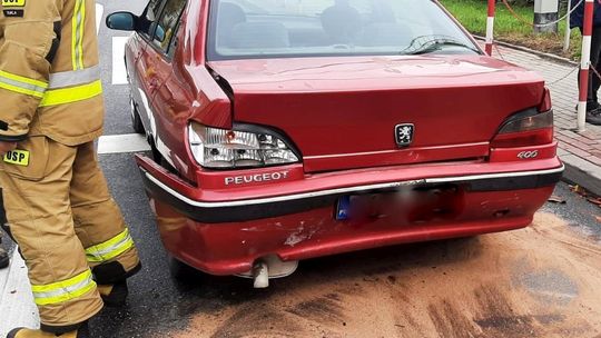 ? Dukla/DK19. Volkswagenem najechał na tył peugeota