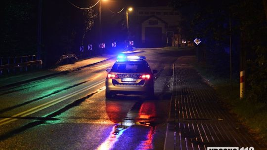DUKLA: Pijany mężczyzna wtargnął pod jadący motocykl