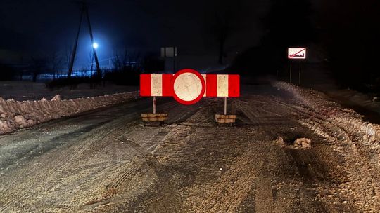 DW993 zamknięta. Trudne warunki pogodowe paraliżują ruch w regionie