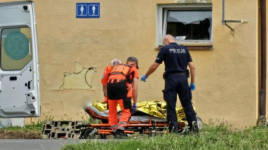 Dwie nietrzeźwe osoby z poważnymi obrażeniami w szaletach w Jedliczu
