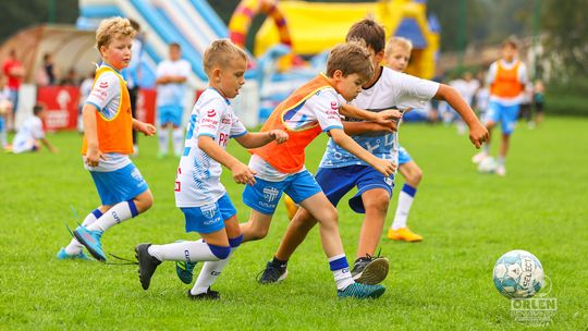 Dziesięć oddziałów Beniaminek Soccer Schools rywalizowało na drugim festiwali OBSSL