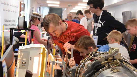 Festiwal Nauki i Techniki w krośnieńskim "Mechaniku". Atrakcji nie brakowało