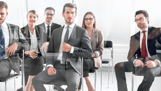 Fotele biurowe Katowice: jak wybrać idealne fotele do naszego biura