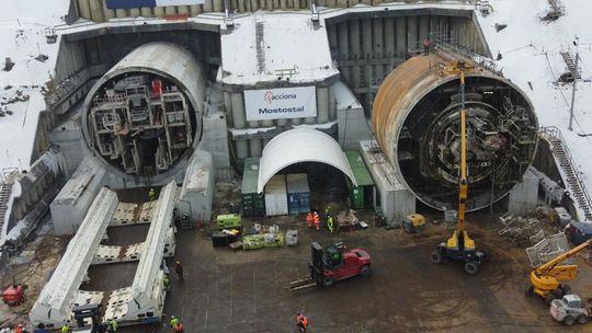 Trwa obrót maszyny TBM na budowie S19. Poznajcie szczegóły skomplikowanego procesu