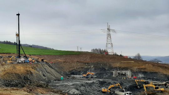 Grudzień na placu budowy S19