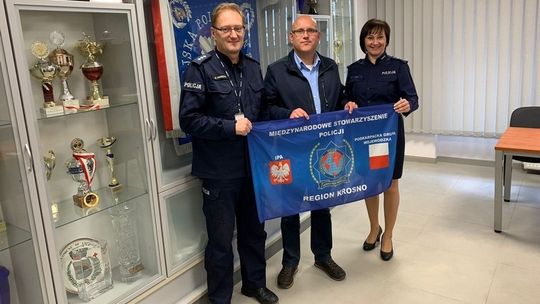 Holenderski policjant odwiedził krośnieńskich policjantów